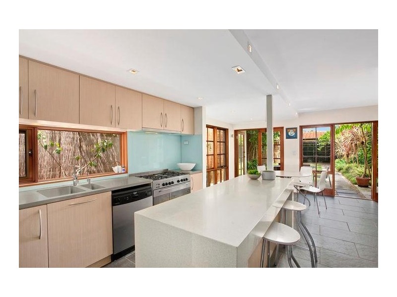 99A Ernest Street, Crows Nest NSW 2065