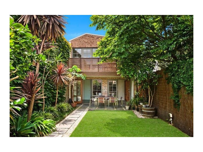 99A Ernest Street, Crows Nest NSW 2065