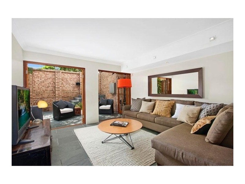 99A Ernest Street, Crows Nest NSW 2065