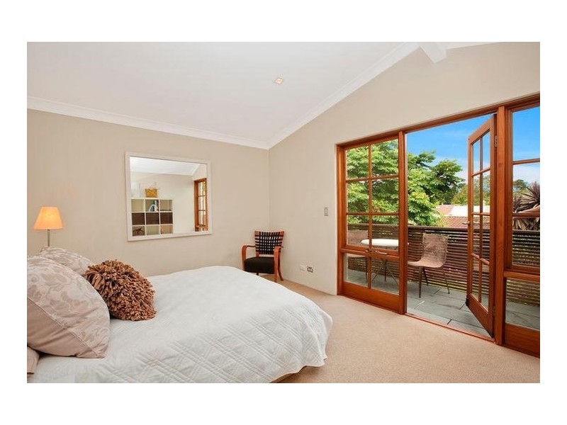 99A Ernest Street, Crows Nest NSW 2065
