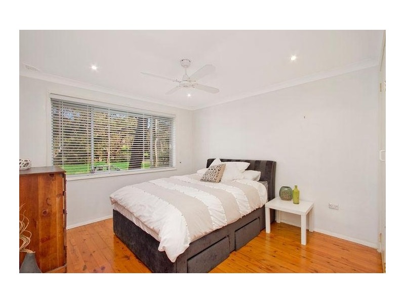 1 Ara Crescent, Narraweena NSW 2099