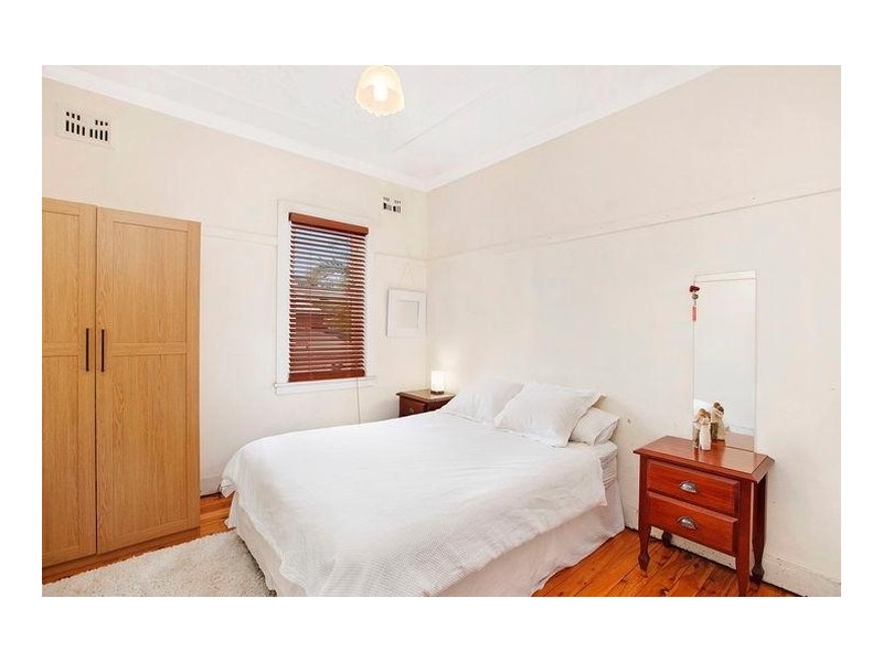 13 Eaton Street, Neutral Bay NSW 2089