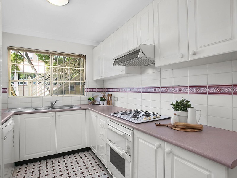 1/143 Ernest Street, Crows Nest NSW 2065