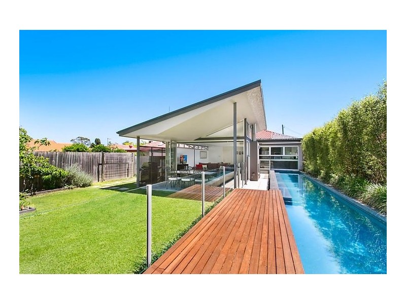 11 High Street, Willoughby NSW 2068