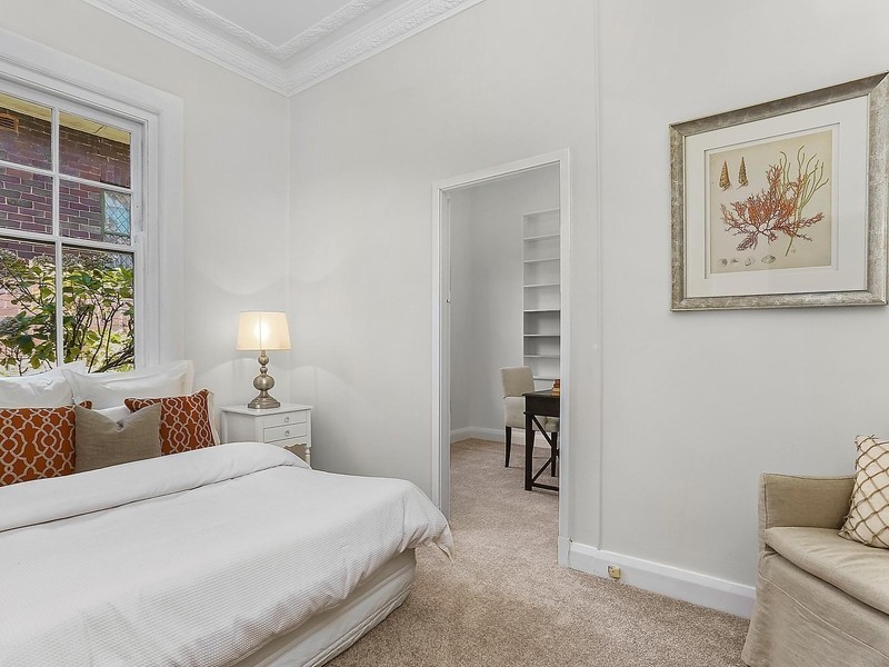 11 Hazelbank Road, Wollstonecraft NSW 2065