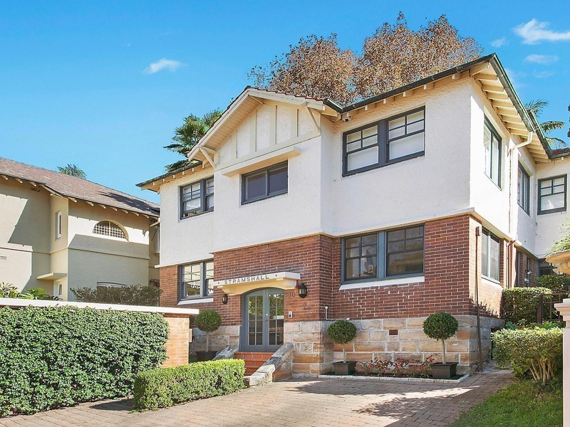 2/10 Holbrook Avenue, Kirribilli NSW 2061