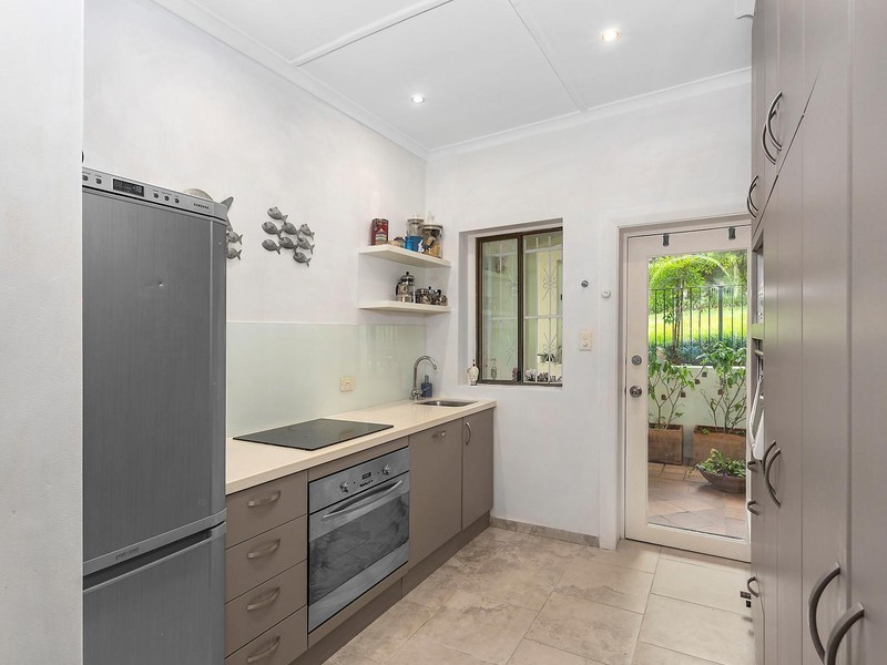 2/16A Lower Wycombe Road, Neutral Bay NSW 2089