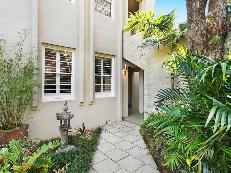 2/10 Holdsworth Street, Neutral Bay NSW 2089