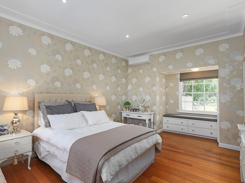 11 Clontarf Street, Seaforth NSW 2092