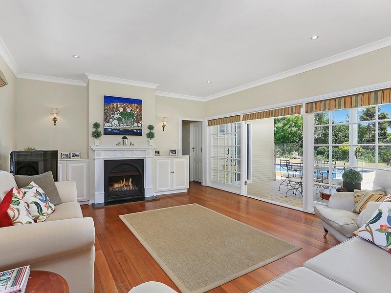 11 Clontarf Street, Seaforth NSW 2092