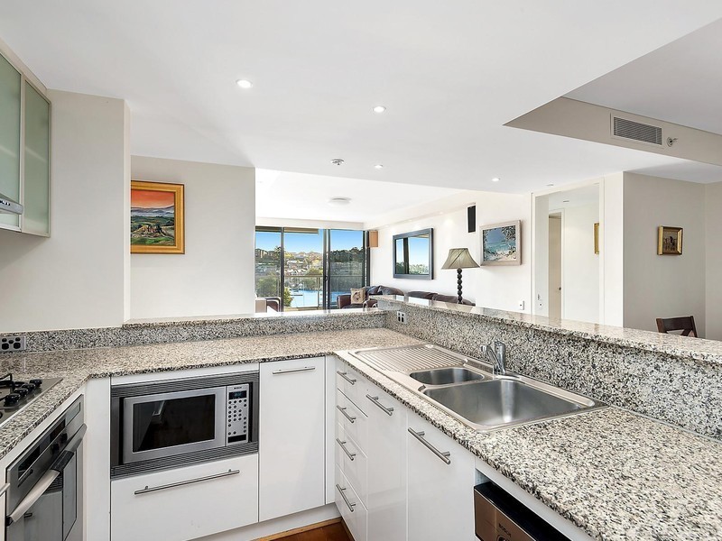402/30 Glen Street, Milsons Point NSW 2061