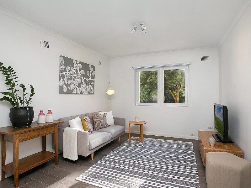 4/44 McDougall Street, Kirribilli NSW 2061