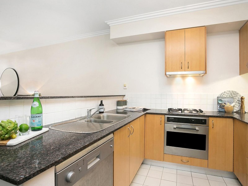 15/236 Pacific Highway, Crows Nest NSW 2065