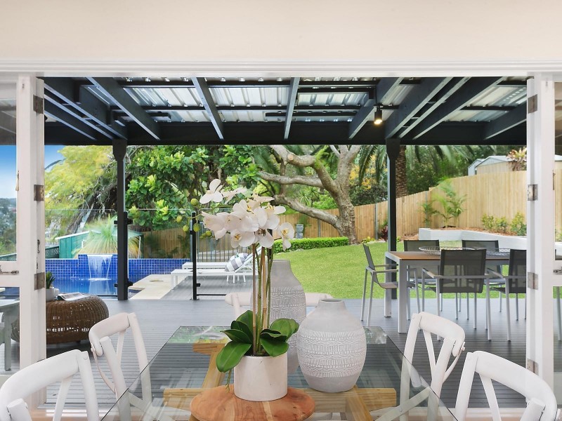 237 Eastern Valley Way, Middle Cove NSW 2068