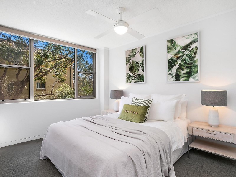 2/243 Ernest Street, Cammeray NSW 2062