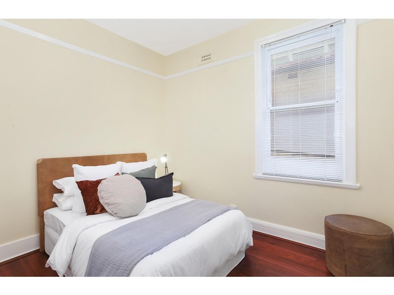 33 Sinclair Street, Wollstonecraft NSW 2065