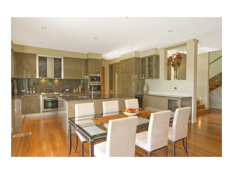 327 Edinburgh Road, Castlecrag NSW 2068