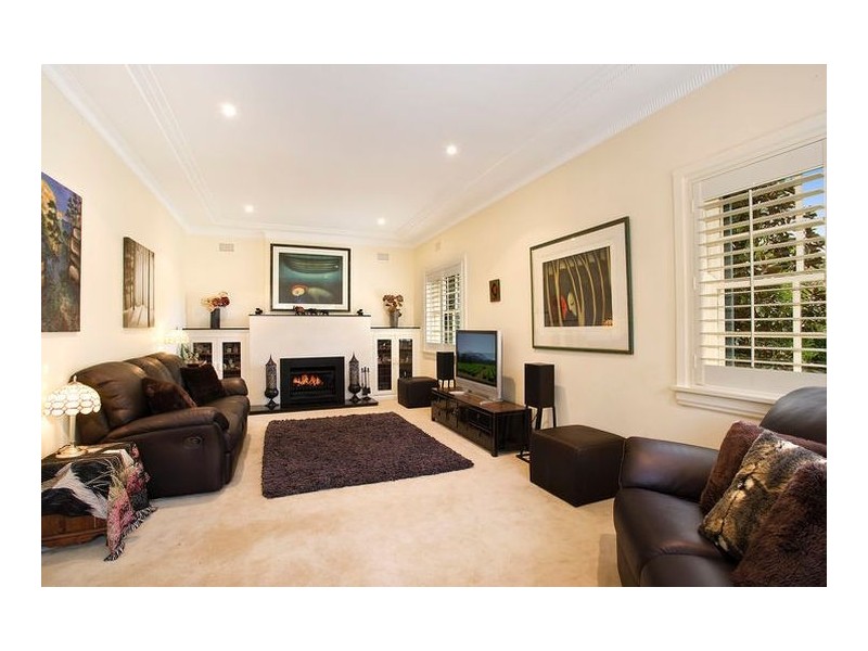 7 Raeburn Avenue, Castlecrag NSW 2068