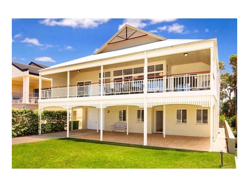 69 The Boulevarde, Hawks Nest NSW 2324