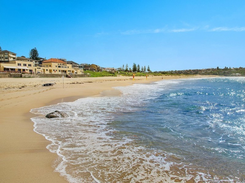 14 Stirgess Avenue, Curl Curl NSW 2096