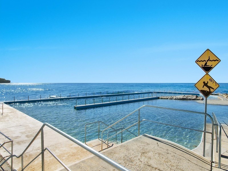 14 Stirgess Avenue, Curl Curl NSW 2096