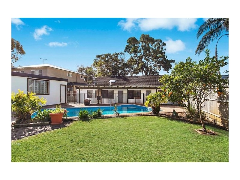 97 Parr Parade, Narraweena NSW 2099