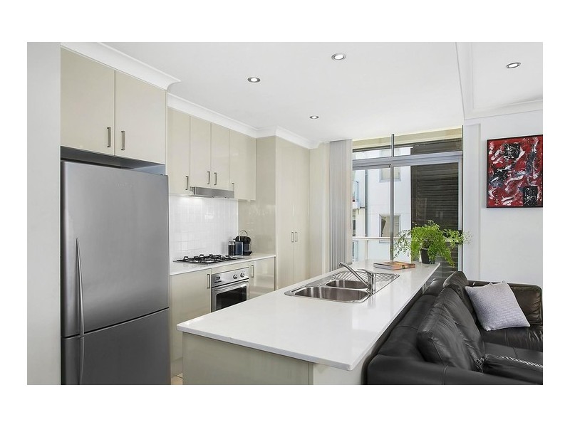 29/28 Sturdee Parade, Dee Why NSW 2099