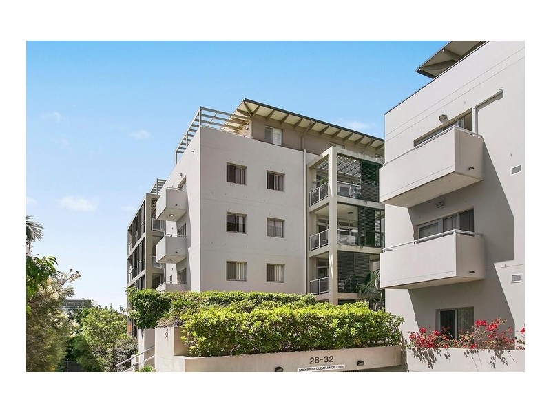 29/28 Sturdee Parade, Dee Why NSW 2099