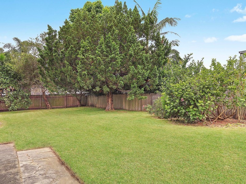 25 Nimbey Avenue, Narraweena NSW 2099