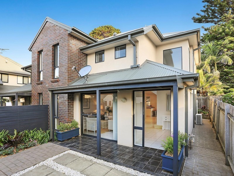 3/7 Ronald Avenue, Narraweena NSW 2099