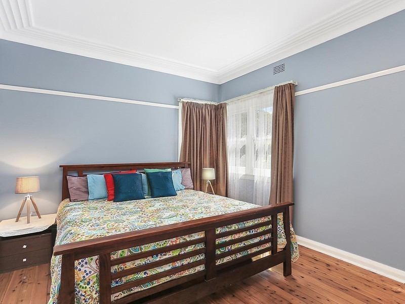 111 Warringah Road, Narraweena NSW 2099