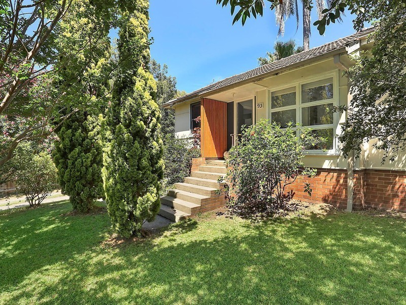 93 Parr Parade, Narraweena NSW 2099