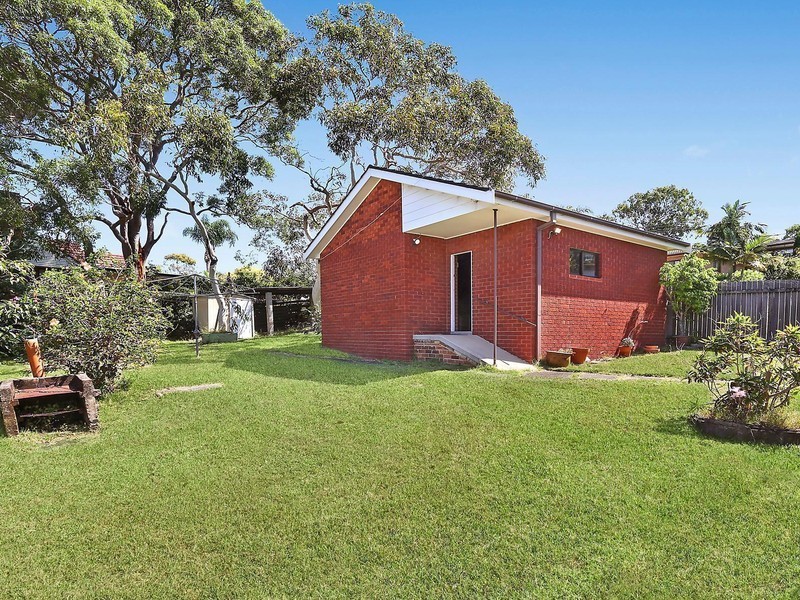 27 Fishbourne Road, Allambie Heights NSW 2100