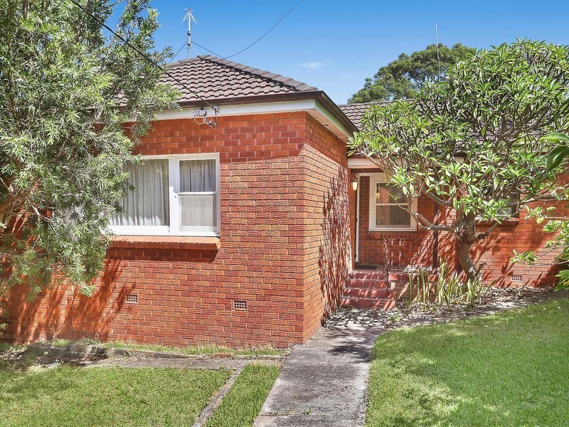 27 Fishbourne Road, Allambie Heights NSW 2100
