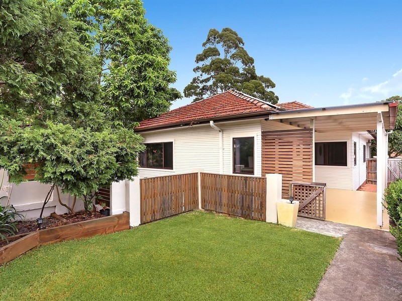 52 Alfred Road, Brookvale NSW 2100