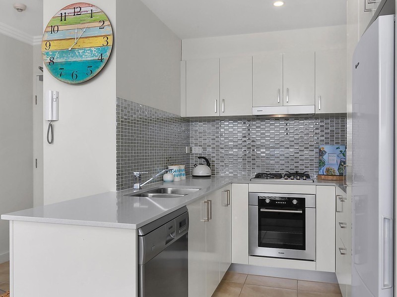 402/822 Pittwater Road, Dee Why NSW 2099