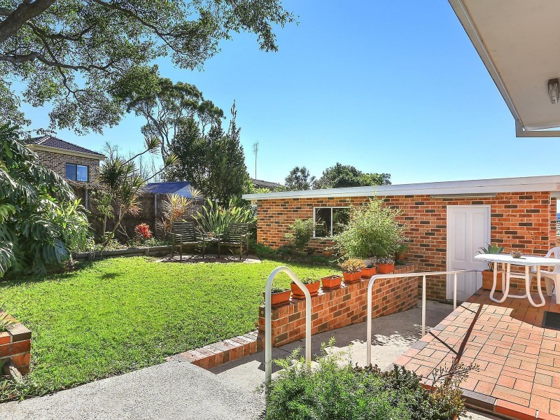 7 Tarakan Place, Narraweena NSW 2099