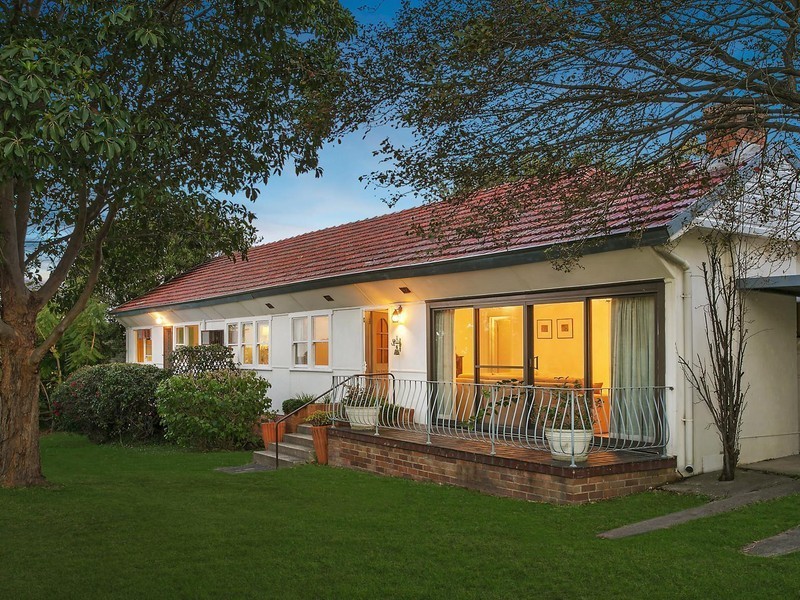 1 Whaddon Avenue, Dee Why NSW 2099