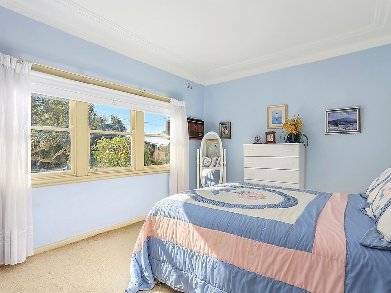 1 Whaddon Avenue, Dee Why NSW 2099