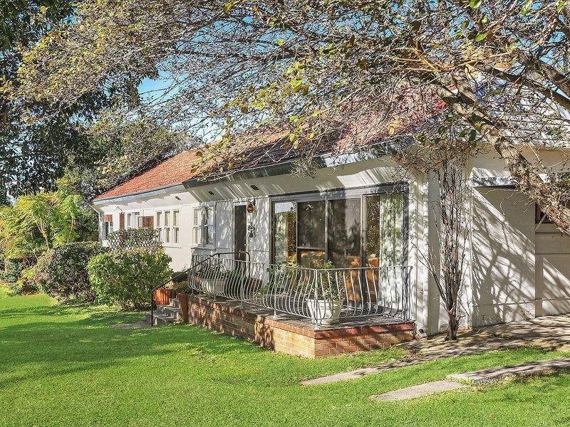 1 Whaddon Avenue, Dee Why NSW 2099