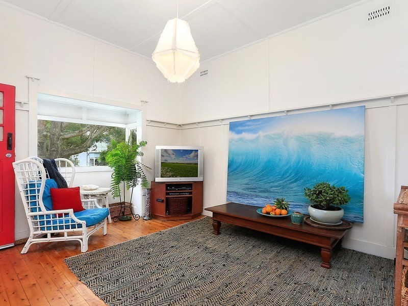 16 Surrey Avenue, Collaroy NSW 2097