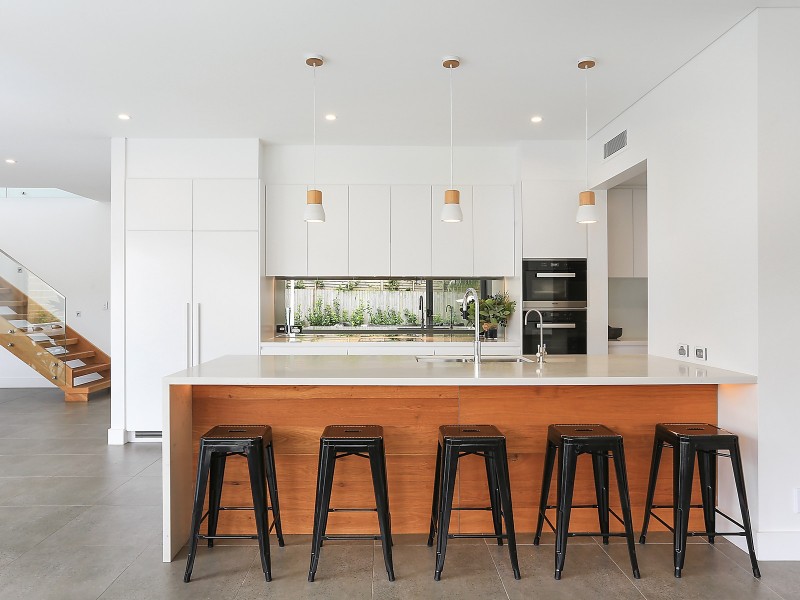 8 Jamieson Avenue, North Curl Curl NSW 2099