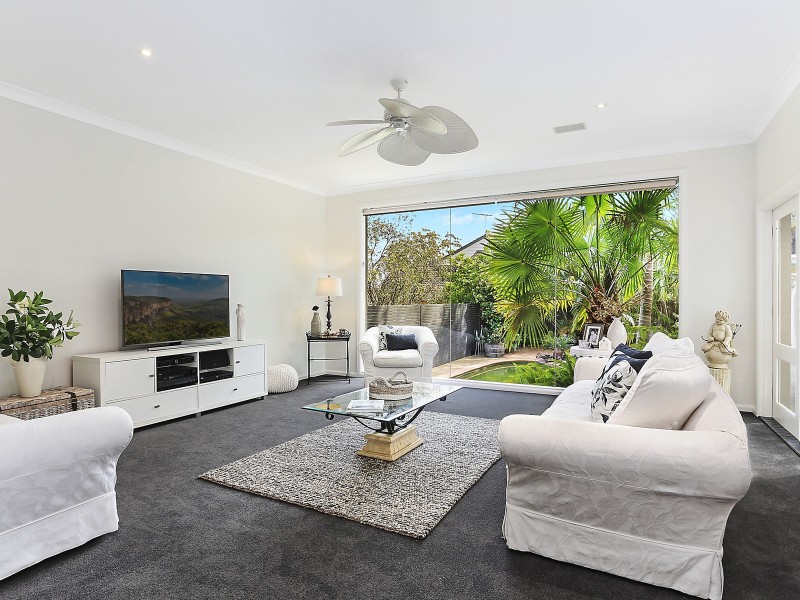 74 Parr Parade, Narraweena NSW 2099