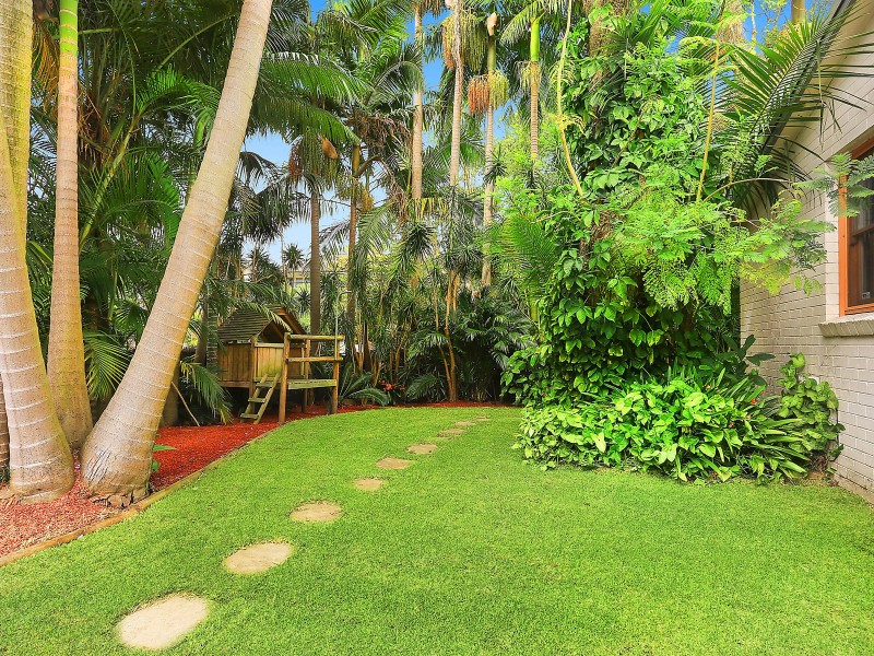 2/1 Kempsey Close, Dee Why NSW 2099