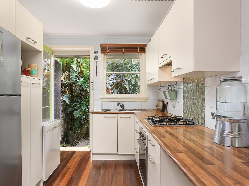 2/1 Kempsey Close, Dee Why NSW 2099