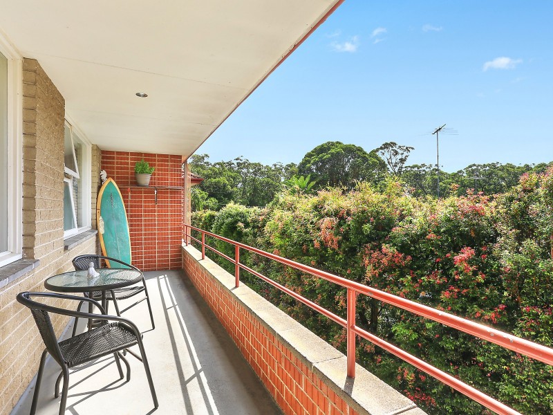 9/31 Hawkesbury Avenue, Dee Why NSW 2099