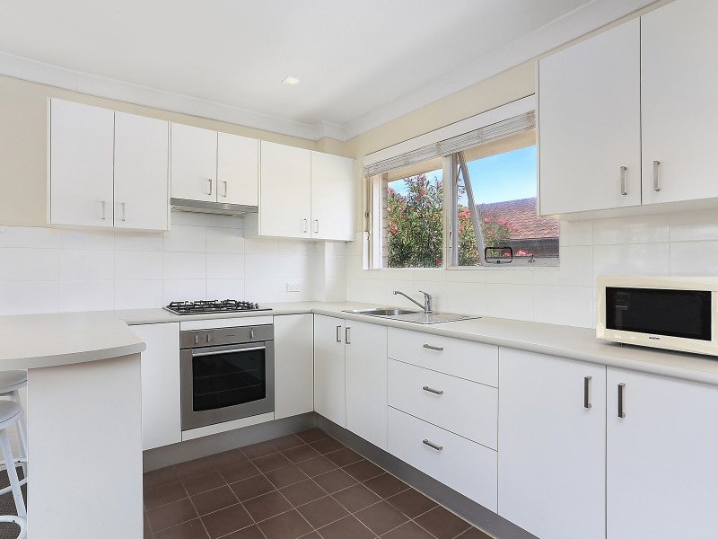 9/31 Hawkesbury Avenue, Dee Why NSW 2099