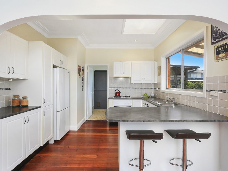 80 Warringah Road, Narraweena NSW 2099