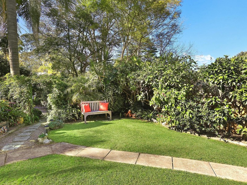 87 Wakehurst Parkway, Seaforth NSW 2092