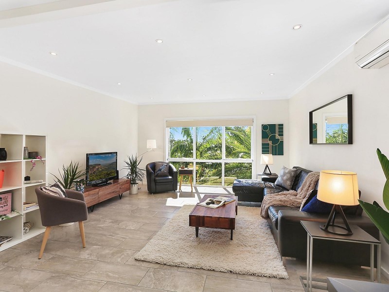 17 Chester Place, Narraweena NSW 2099